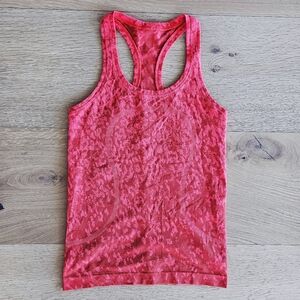 Lululemon Swiftly Tech 2.0 Racerbank Tank Camo Red Size 4